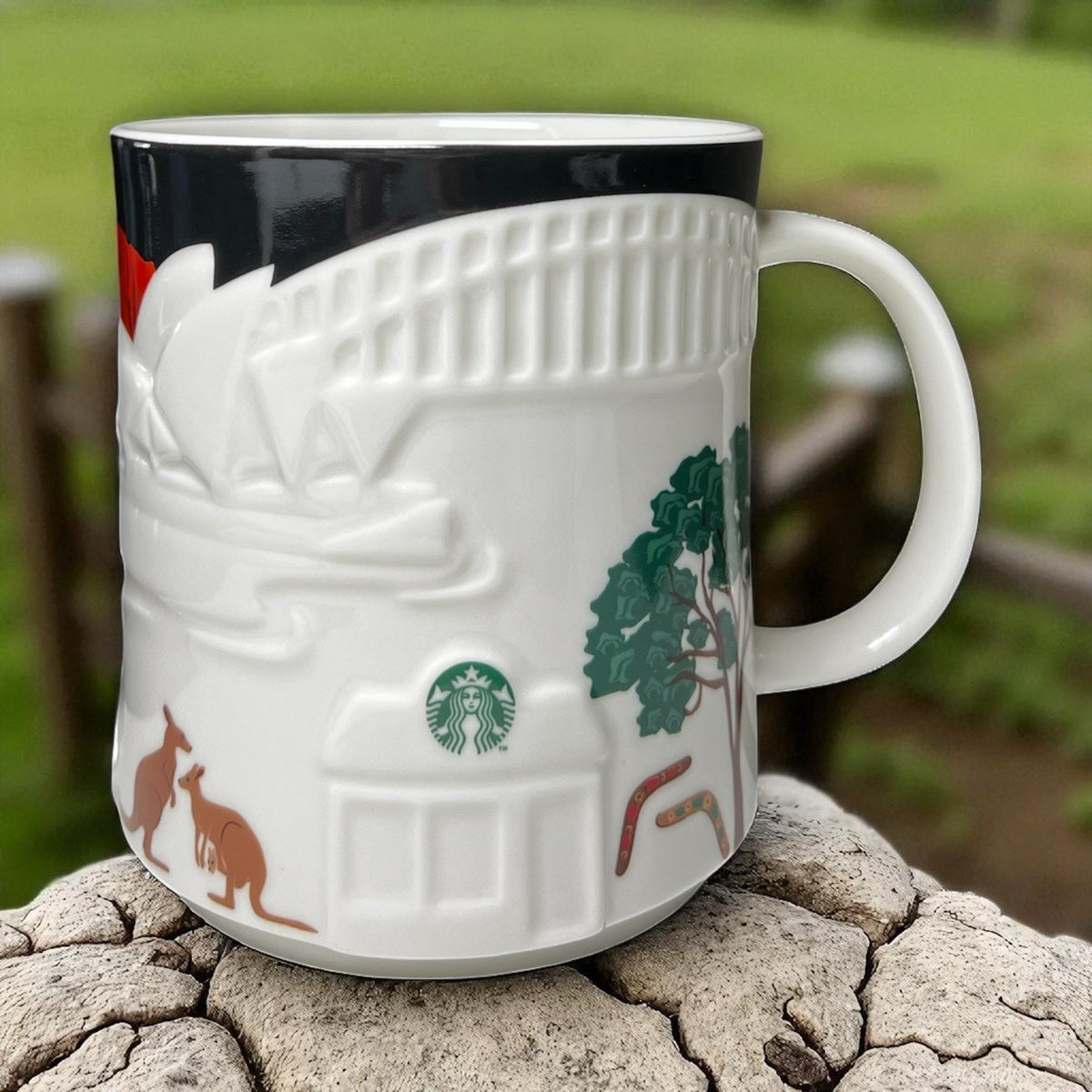 HTF Starbucks Australia 16oz Relief Mug Kangaroo Opera House EUC